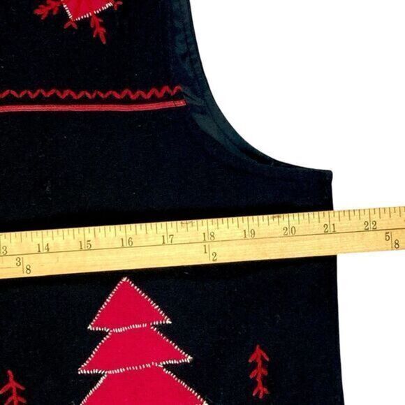 Talbots Holiday Vest Womens Large Black Red Wool Appliqué Embroidered Christmas - Picture 7 of 11